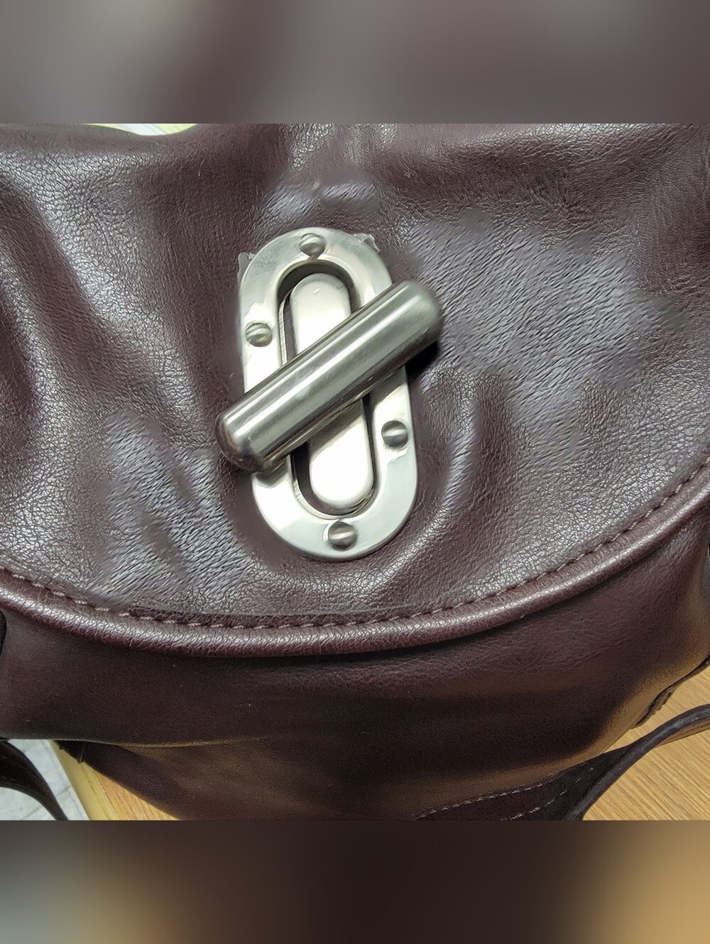 Relic Dark Brown Crossbody Purse New with Tags - Picture 6 of 8